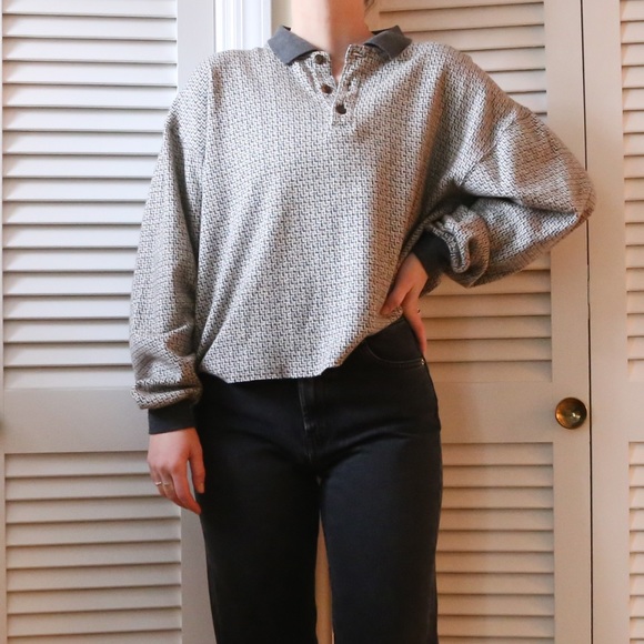 Urban Outfitters Tops - cropped top
